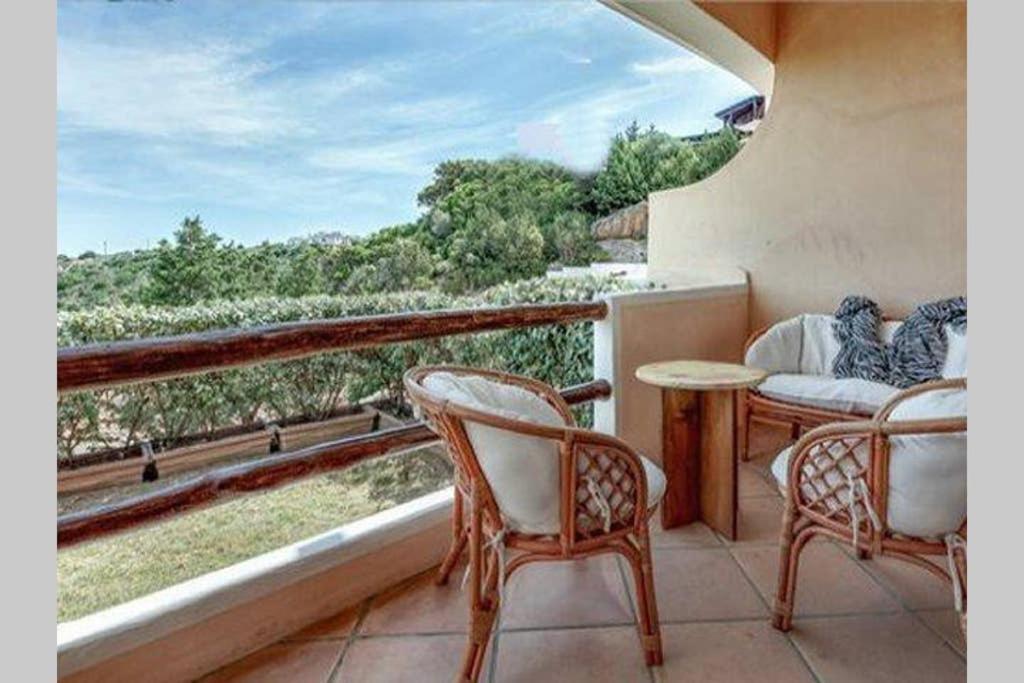 Apartment-Residence, Порто Черво Екстериор снимка